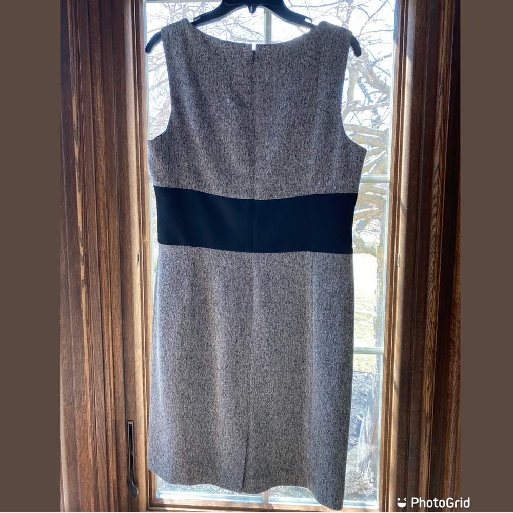 🖤 Gray & Black Midi Dress 🤍 - Picture 7 of 7